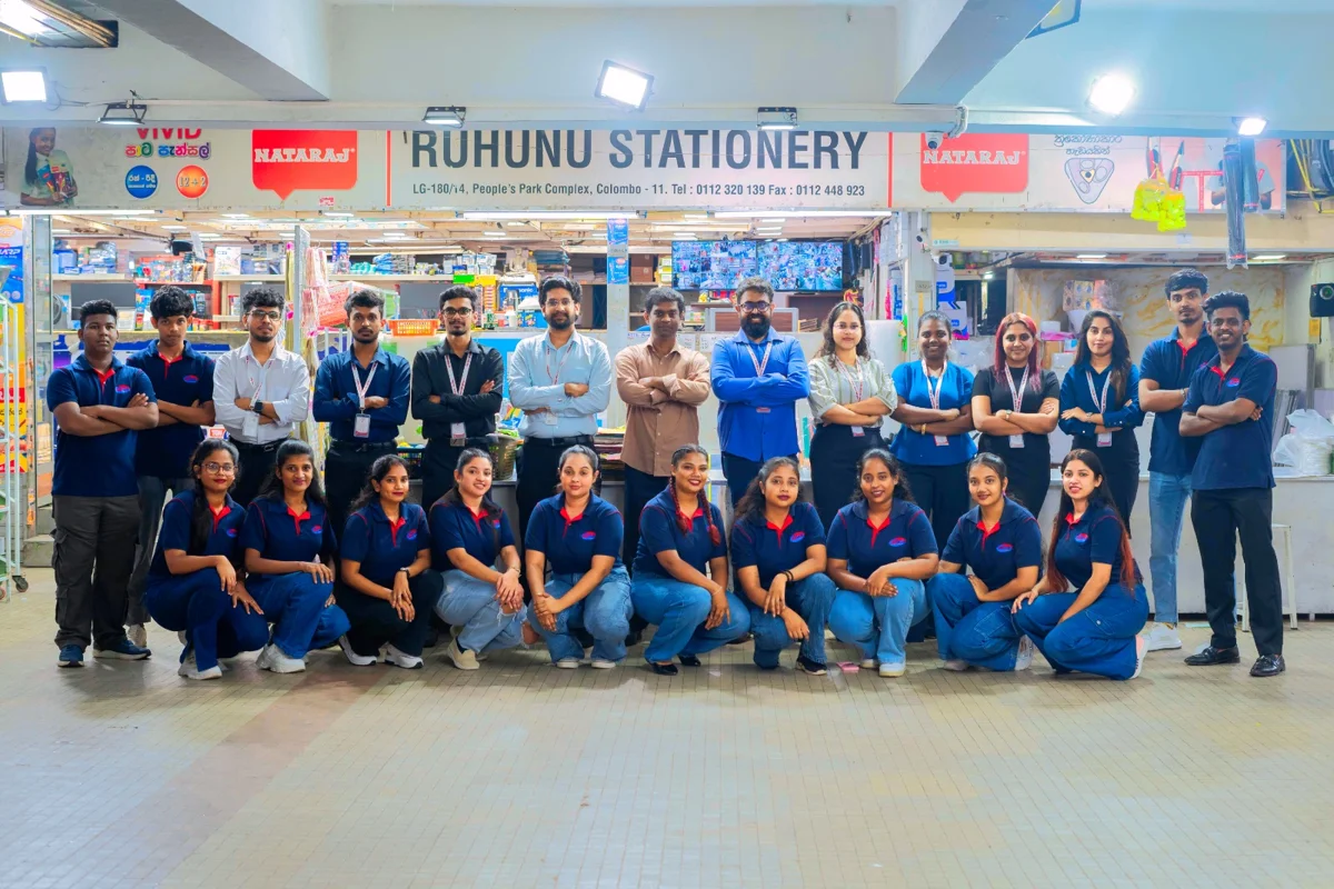 Hyper Nexus Ultra and Ruhunu Stationery partnership group photo